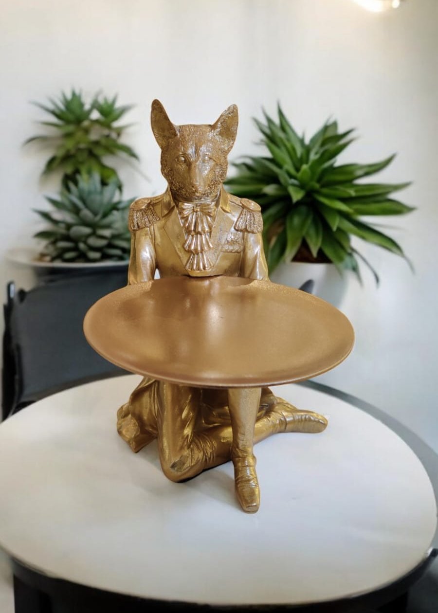 Sauve Wolf Sitting-black