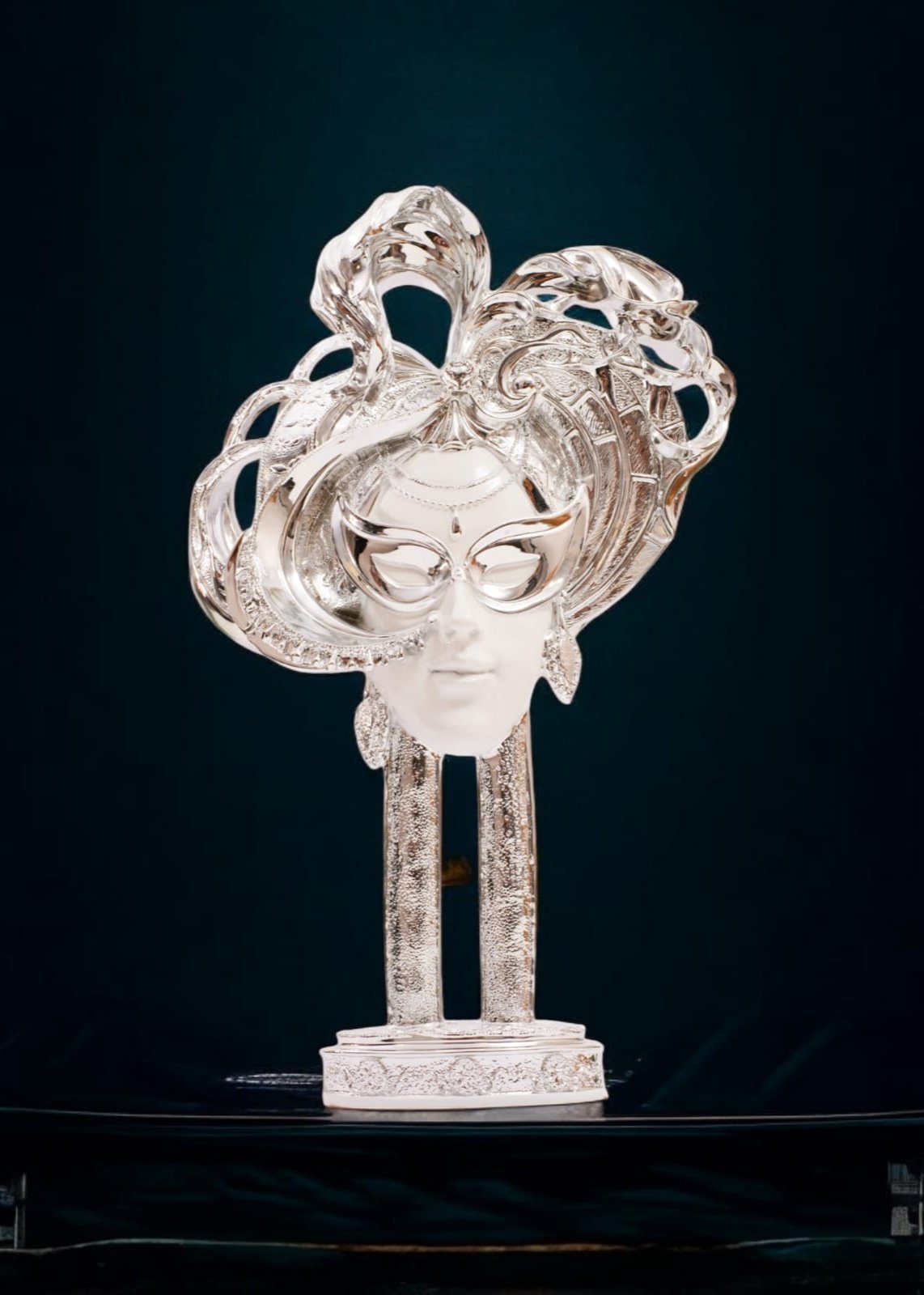 VENETIAN MASK SCULPTURE