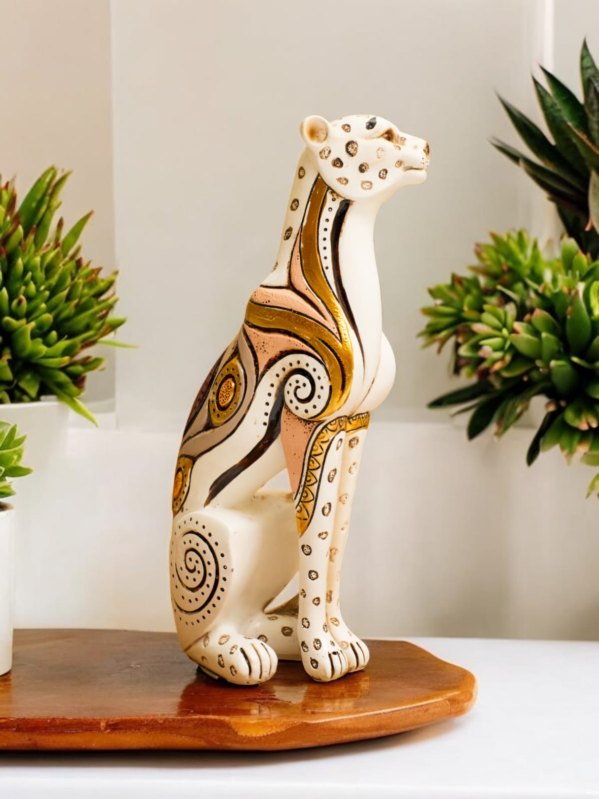 ARTISTIC LEOPARD FIGURINE