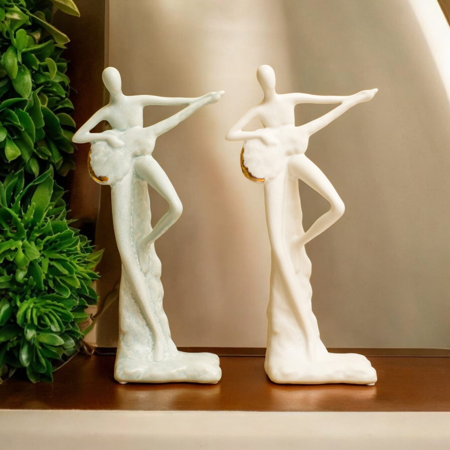 GRACE IN MOTION – ABSTRACT GUITARIST FIGURINE SET