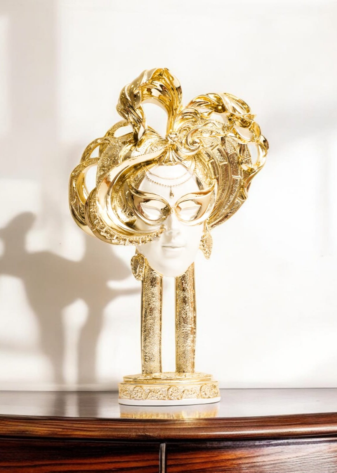 VENETIAN MASK SCULPTURE
