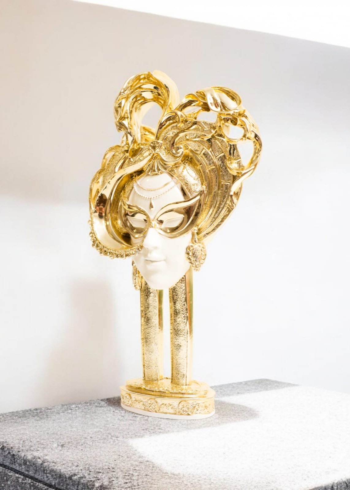 VENETIAN MASK SCULPTURE