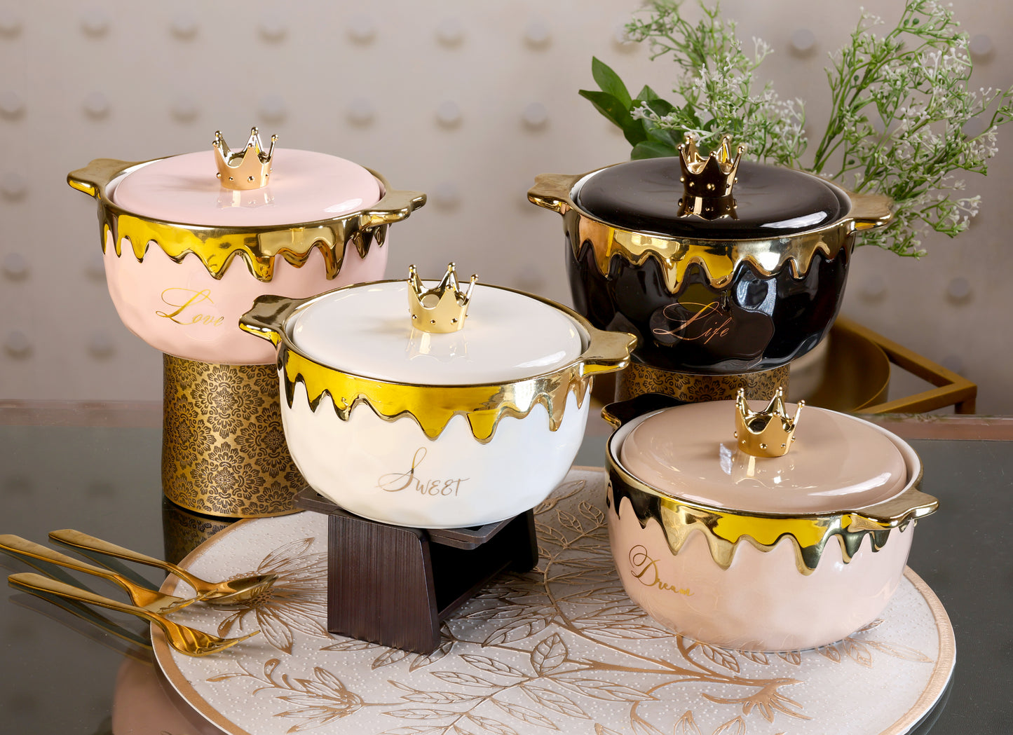 ROYAL MAJESTY CERAMIC CASSEROLE