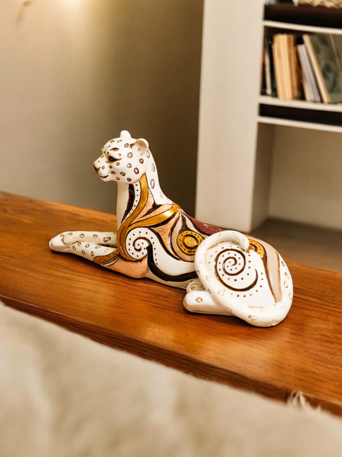 ARTISTIC LEOPARD FIGURINE