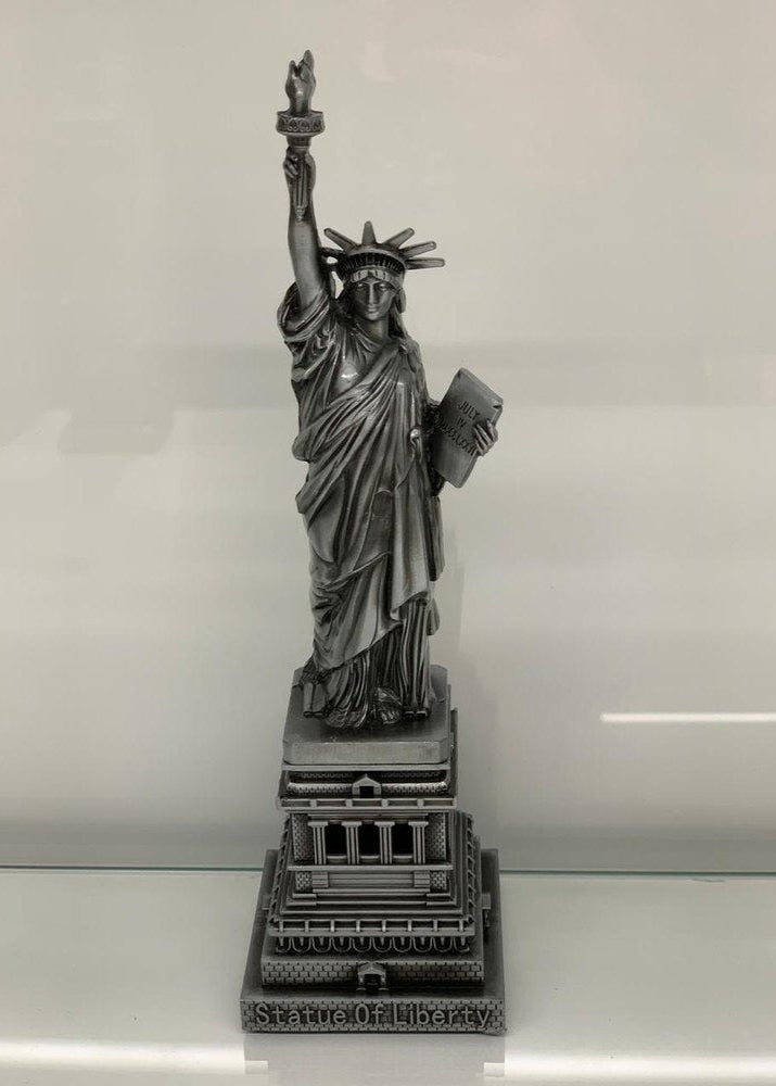 Statue of Liberty Showpiece