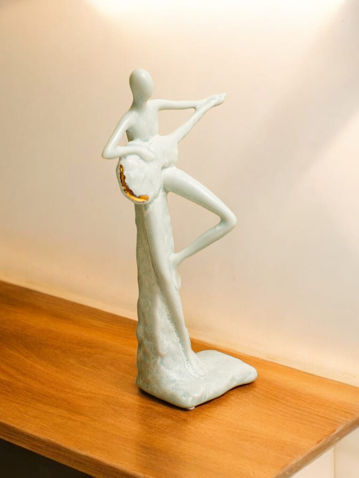 GRACE IN MOTION – ABSTRACT GUITARIST FIGURINE SET