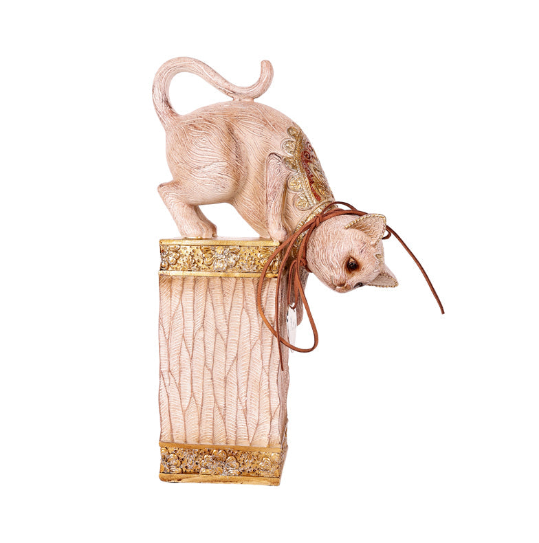 Jumping Cat Statue Decor Showpiece