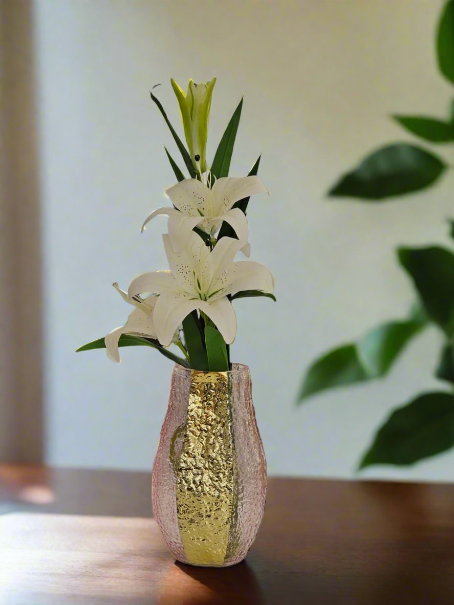 TRANSPARENT PINK GLASS VASE