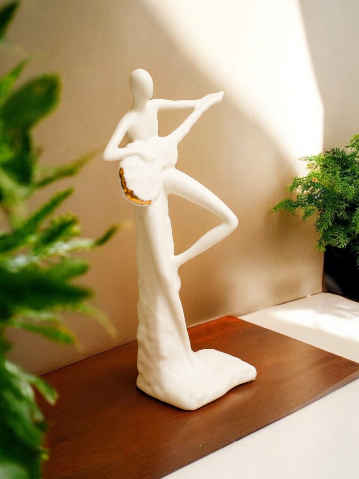 GRACE IN MOTION – ABSTRACT GUITARIST FIGURINE SET