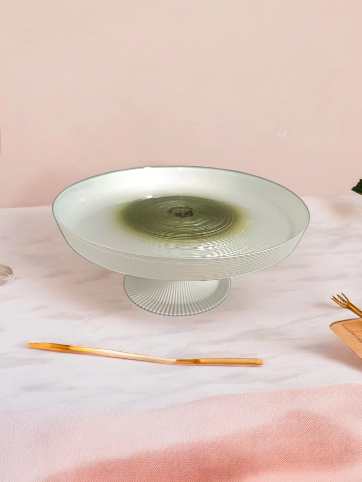 Cake Stand with Textured Base