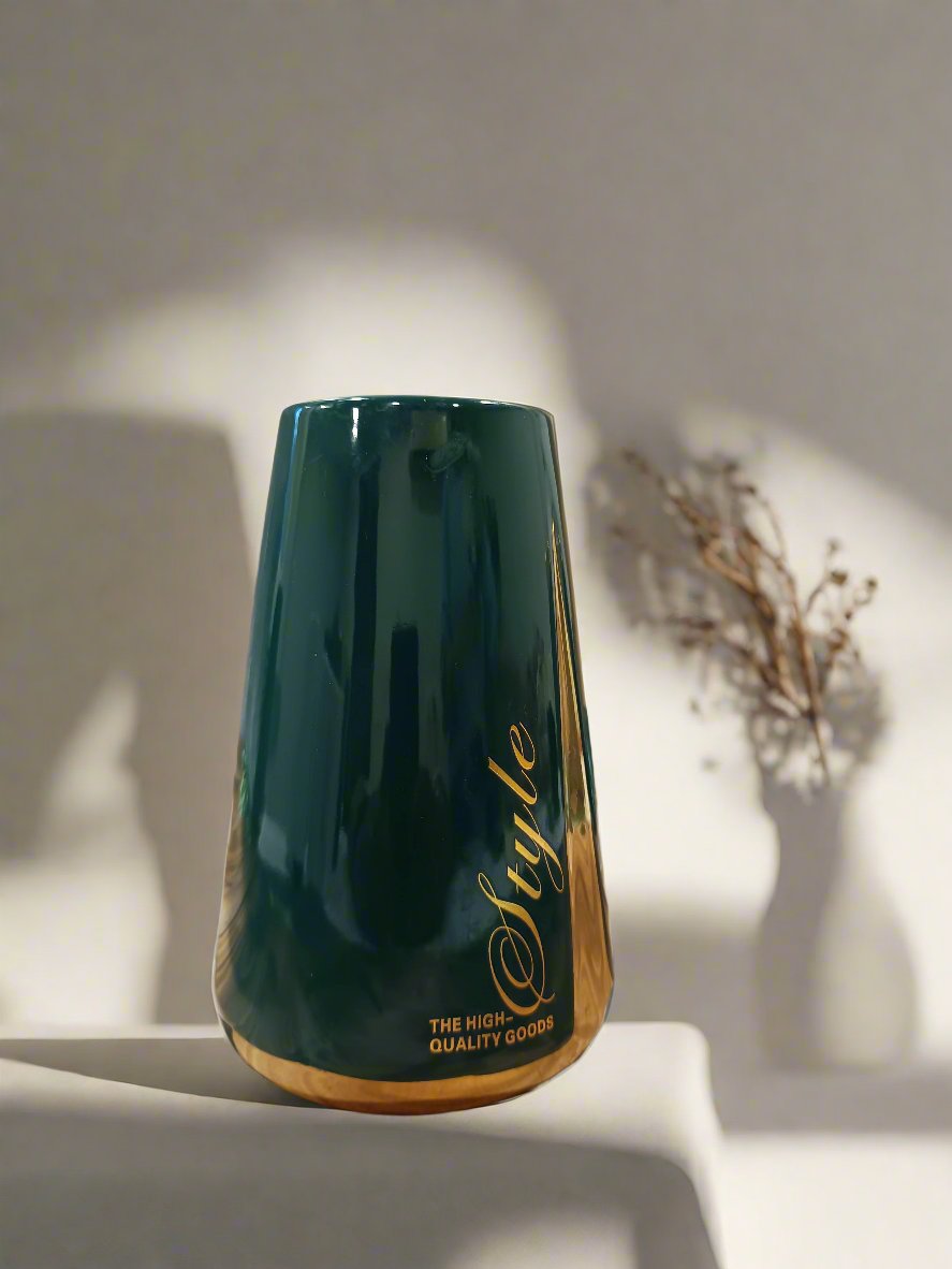 VASE 3