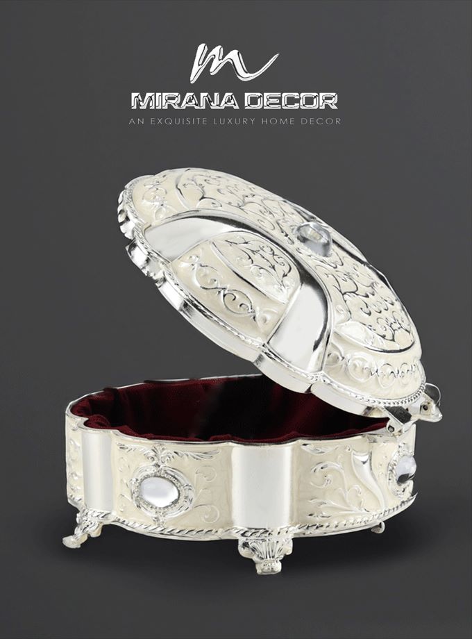 OVAL JEWELLERY BOX PEARL