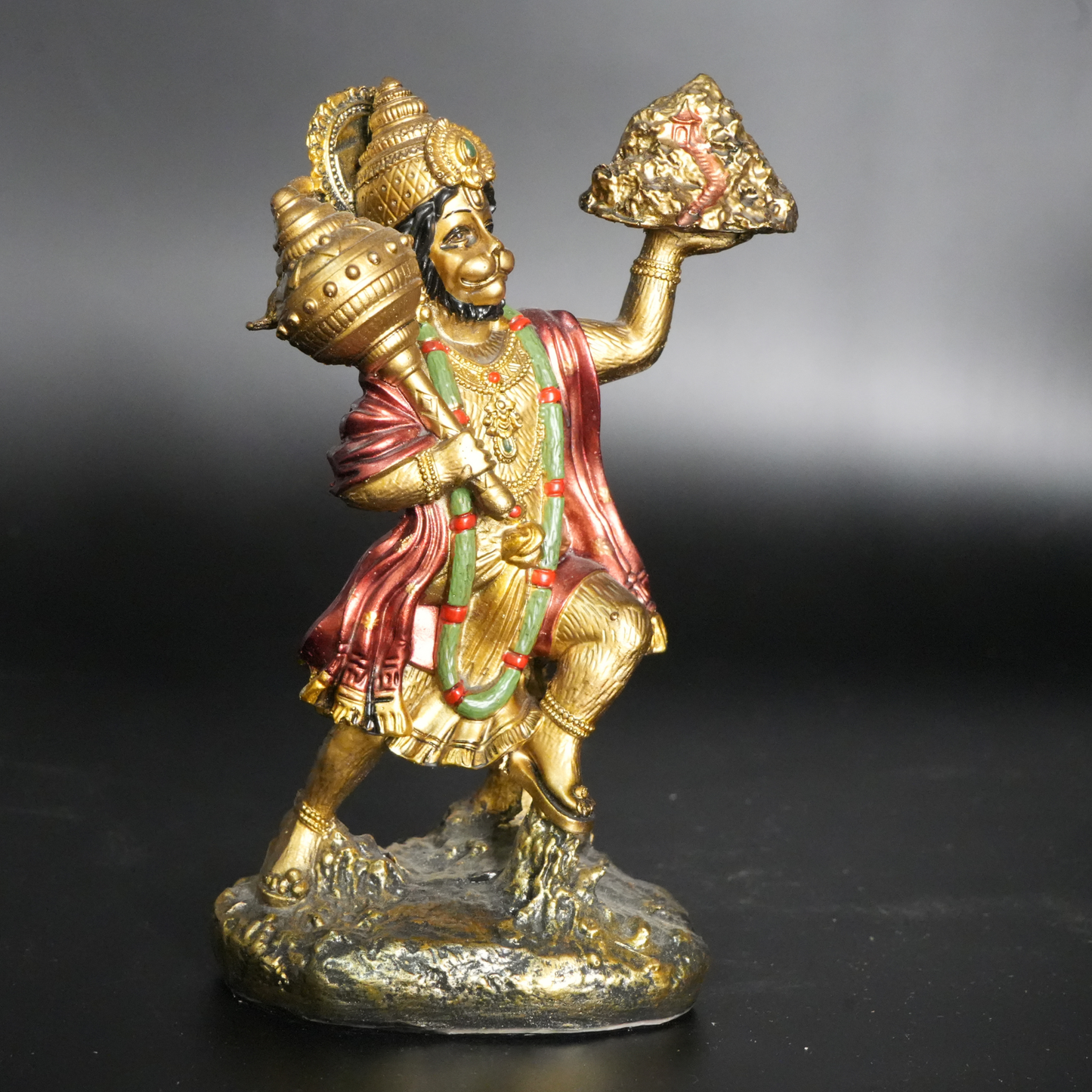 statue of Lord Hanuman carrying the Sanjeevani mountain