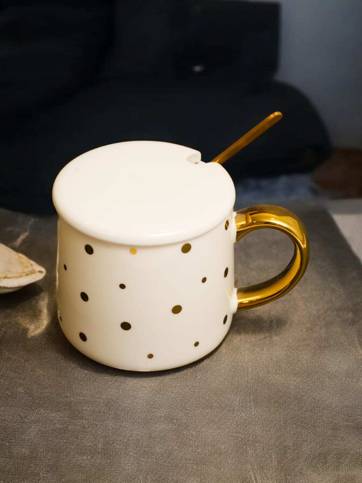 Dot Ceramic Mug With Lid