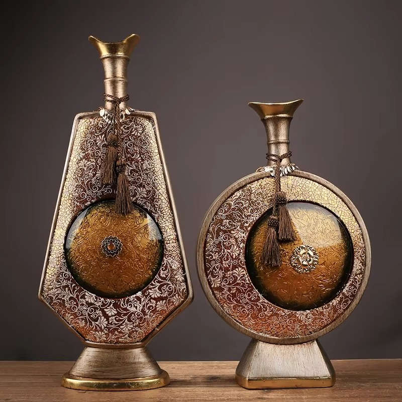 European-Style Gold Ceramic Vase