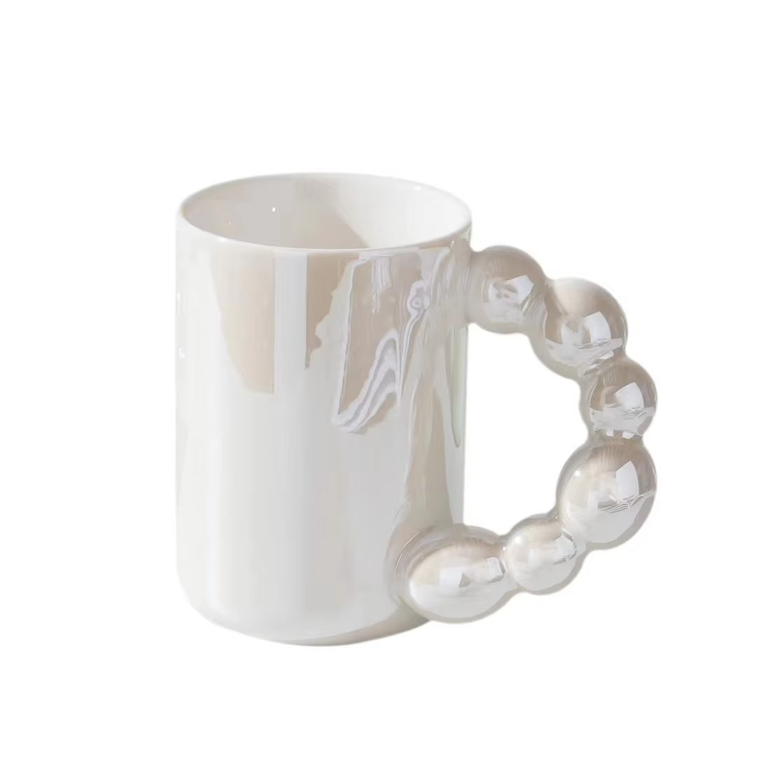Modern Glossy Mug with Bubble Handle – Minimalist Elegance