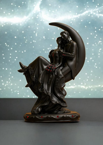 🎁 Romantic Couple Showpiece for Home Décor (Discount)