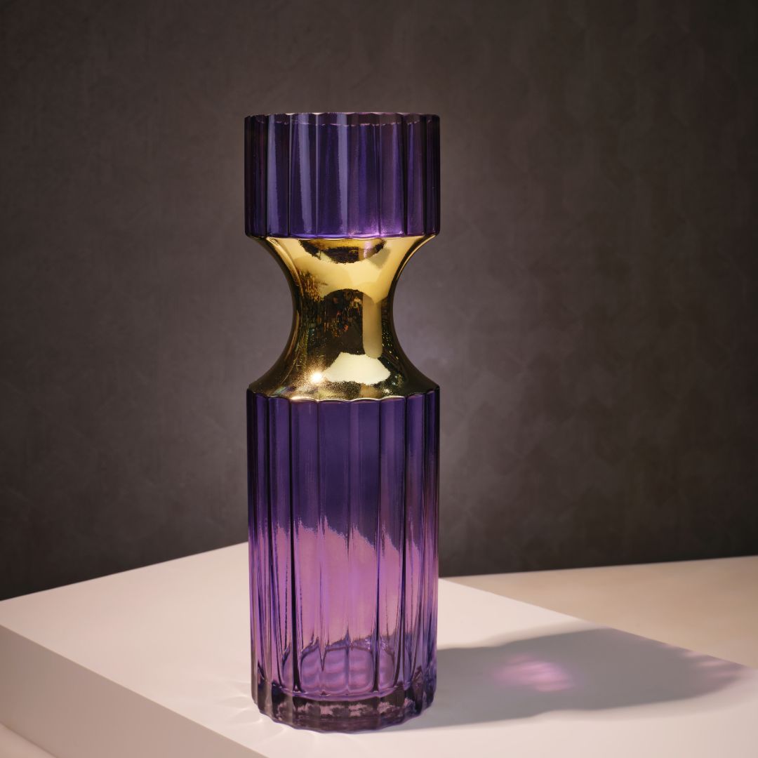 AMETHYST LUXE VASE – GOLD ACCENT ELEGANCE