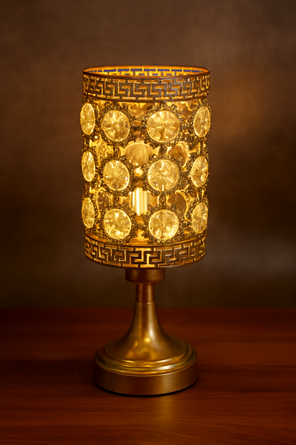 Luxurious Golden Crystal Table Lamp – Intricate Design
