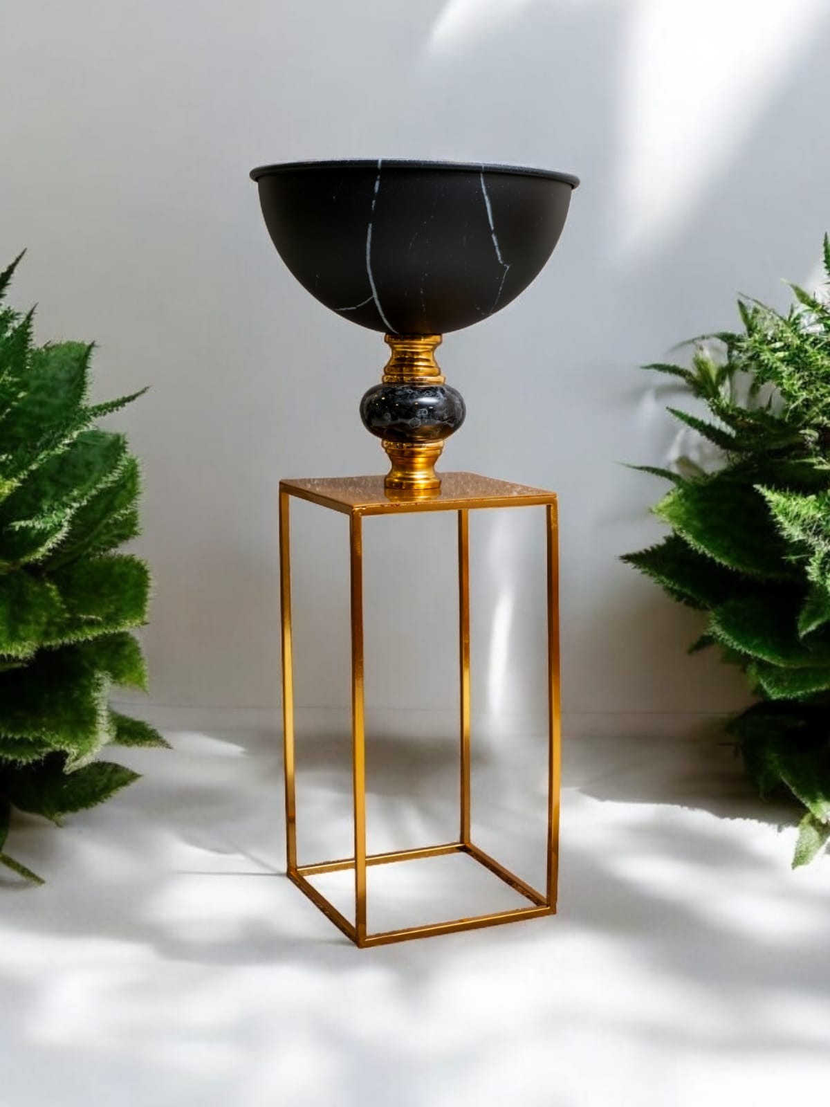 Black and Gold Elevated Candle Holder Set