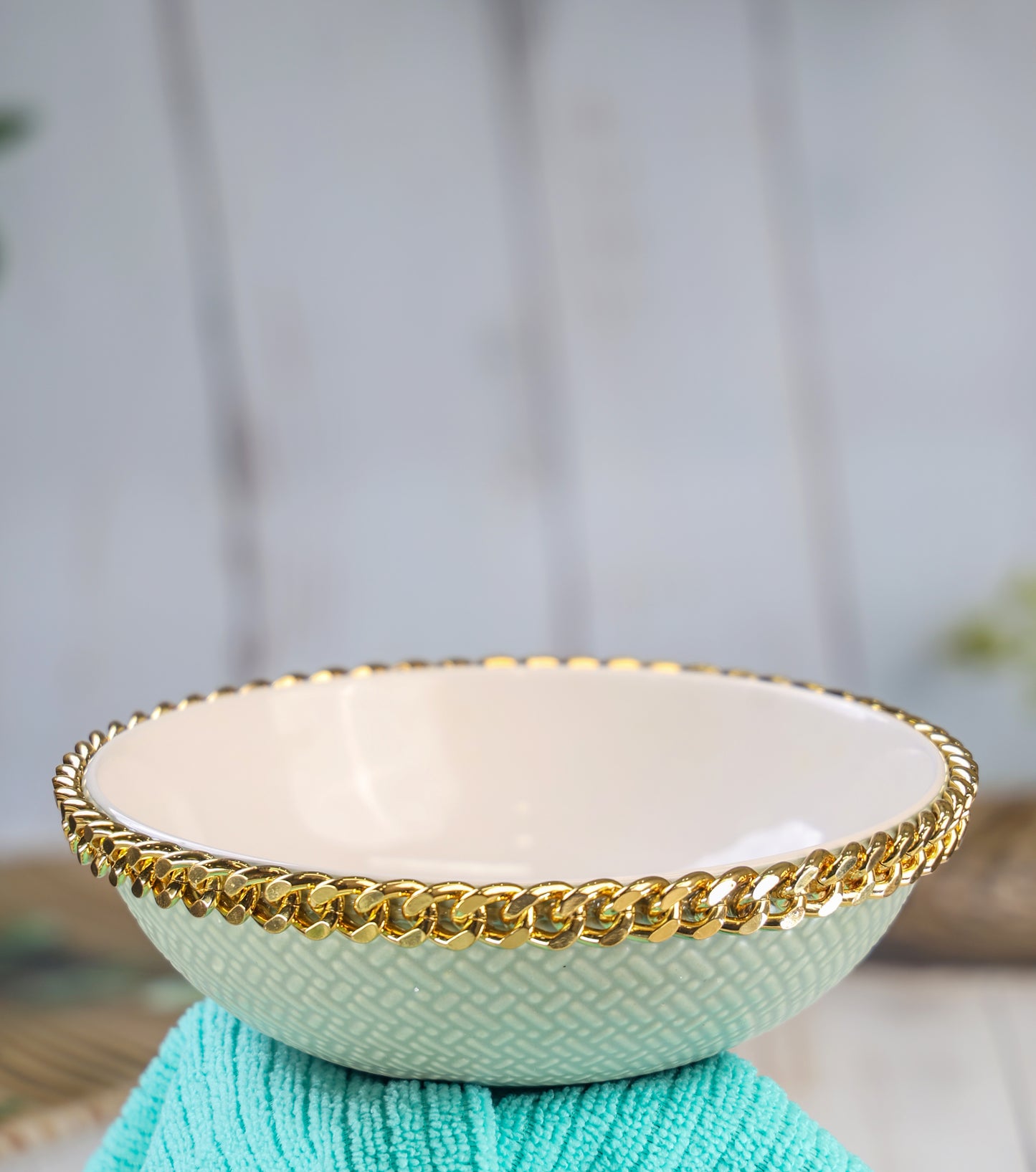 GILDED ELEGANCE SERVING BOWL