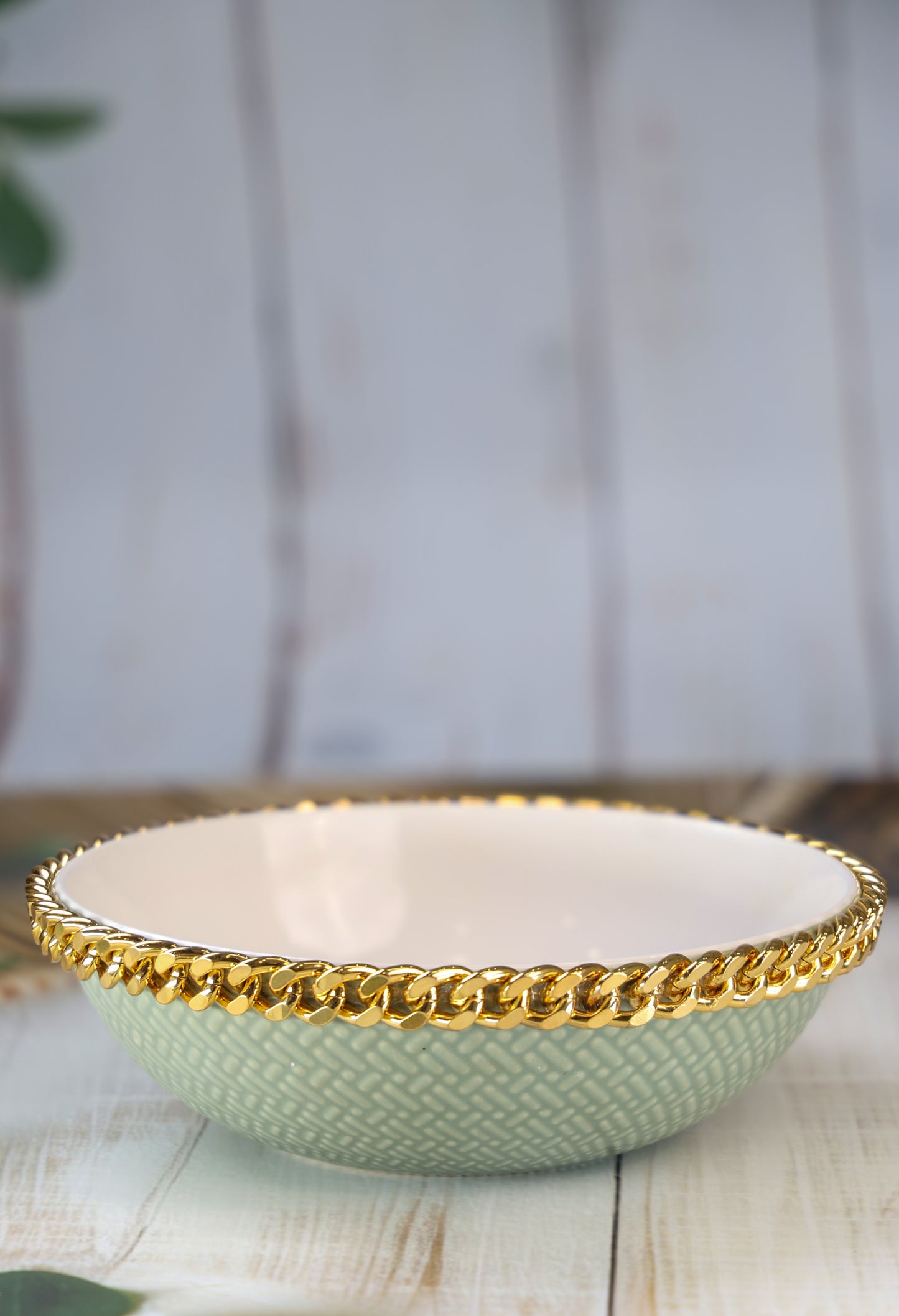 GILDED ELEGANCE SERVING BOWL