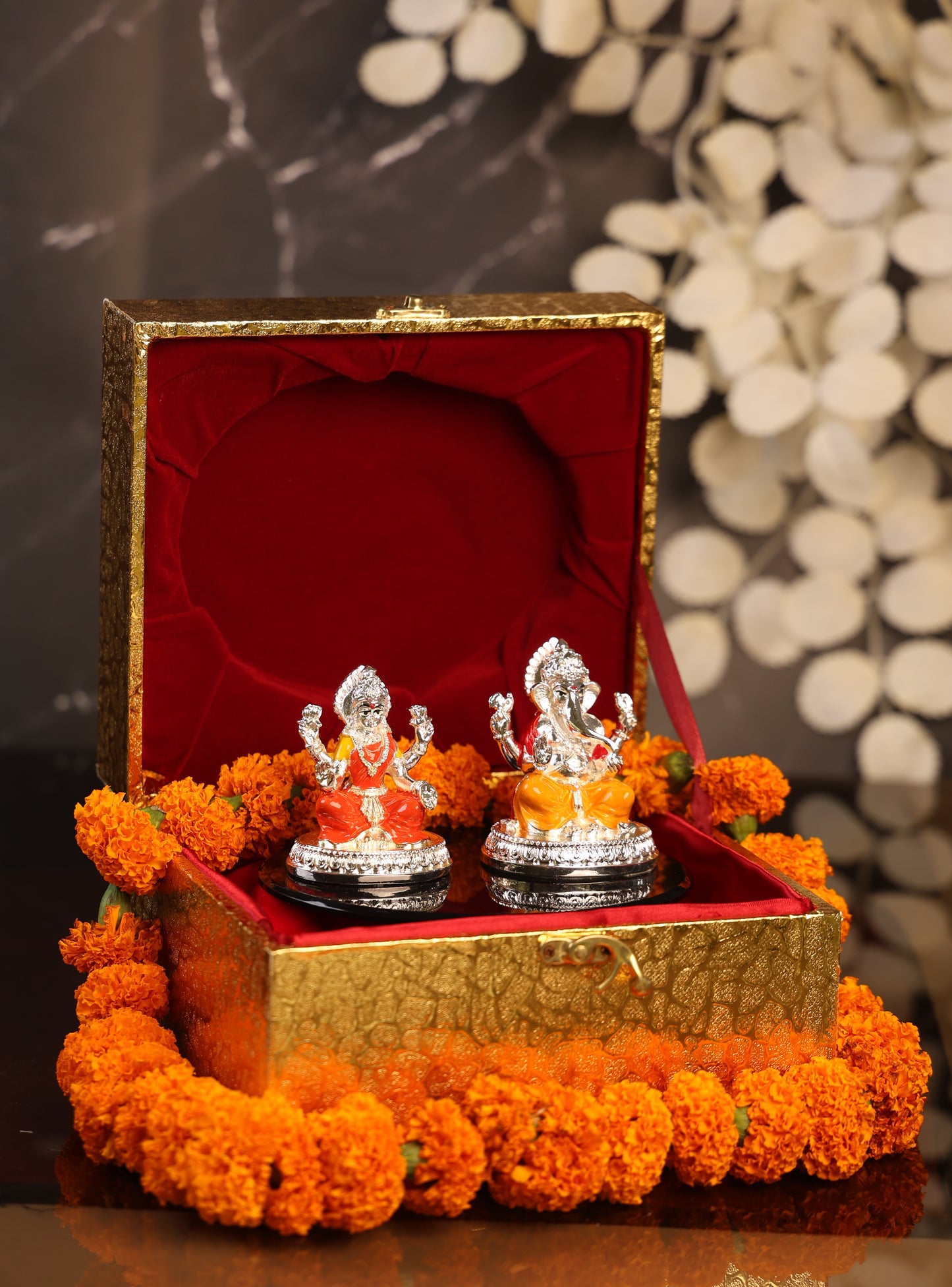 Lakshmi Ganesh Decorative Idols