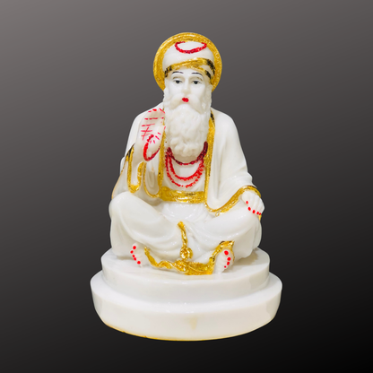 Divine Guru Nanak Dev Ji Idol