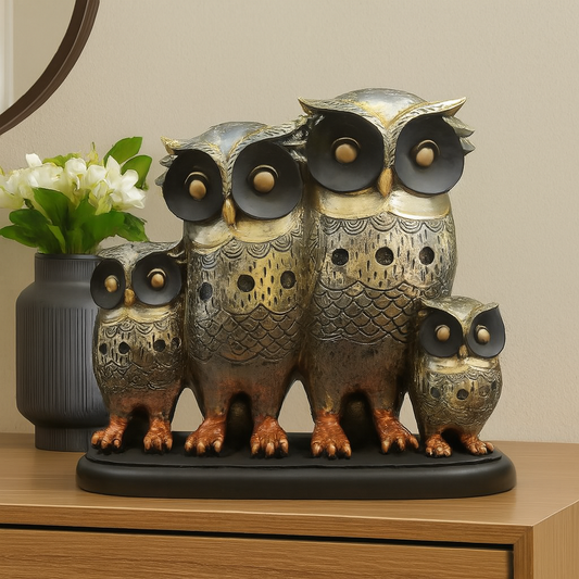 Decorative Owl Family Statue (Set of Four)